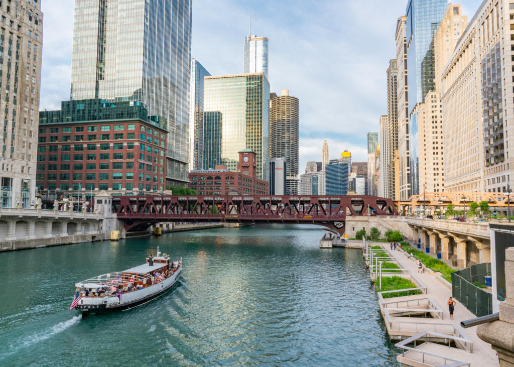 Don’t miss the Chicago Riverwalk which is a beautiful place to walk along the river with stunning city views. You can even  take an architectural boat tour to see Chicago’s famous skyline from the water.